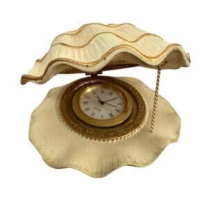 Vintage Miniature Desk Clock Quartz Clam / Sea Shell Expo Inc Beach House Decor